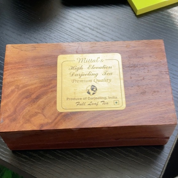 Wood tea box. - Picture 3 of 4